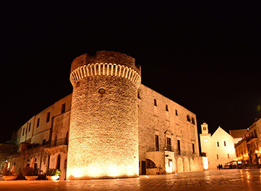 castello di conversano puglia