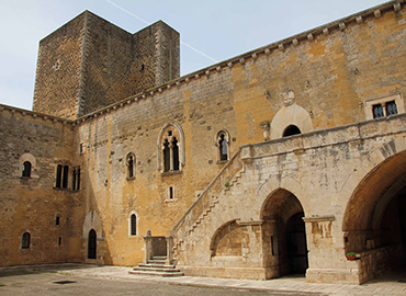 castello normanno-svevo gioia del colle